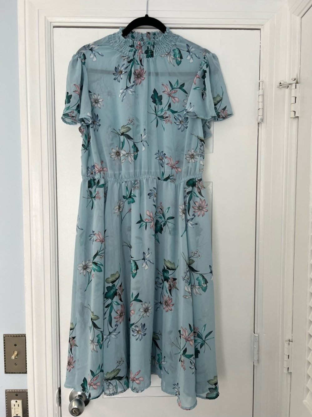 Torrid Chiffon Smocked Turtle Neck Dress light blue floral print Size 1 (14/16) - Picture 3 of 8